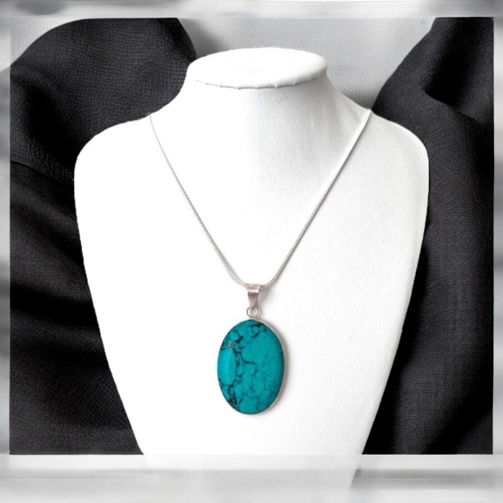 Large Howlite Pendant with Necklace